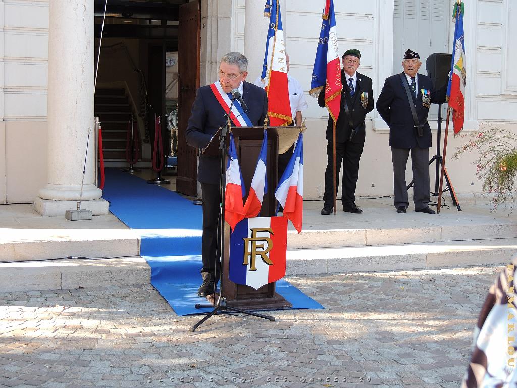 2025 09 25 OULLIOULES HOMMAGE NATIONAL AUX HARKIS (20).jpg